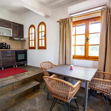 Latoura View * Ormos Panagias