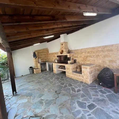 Villa Latoura View *