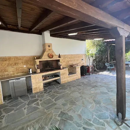 Latoura View * Ormos Panagias