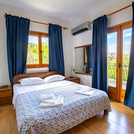 Latoura View Вилла Ормос-Панайяс